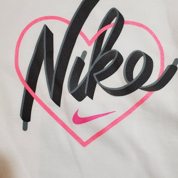 DO NOT BUY NWT 3T GIRL NIKE OUTFIT - Picture 2 of 10